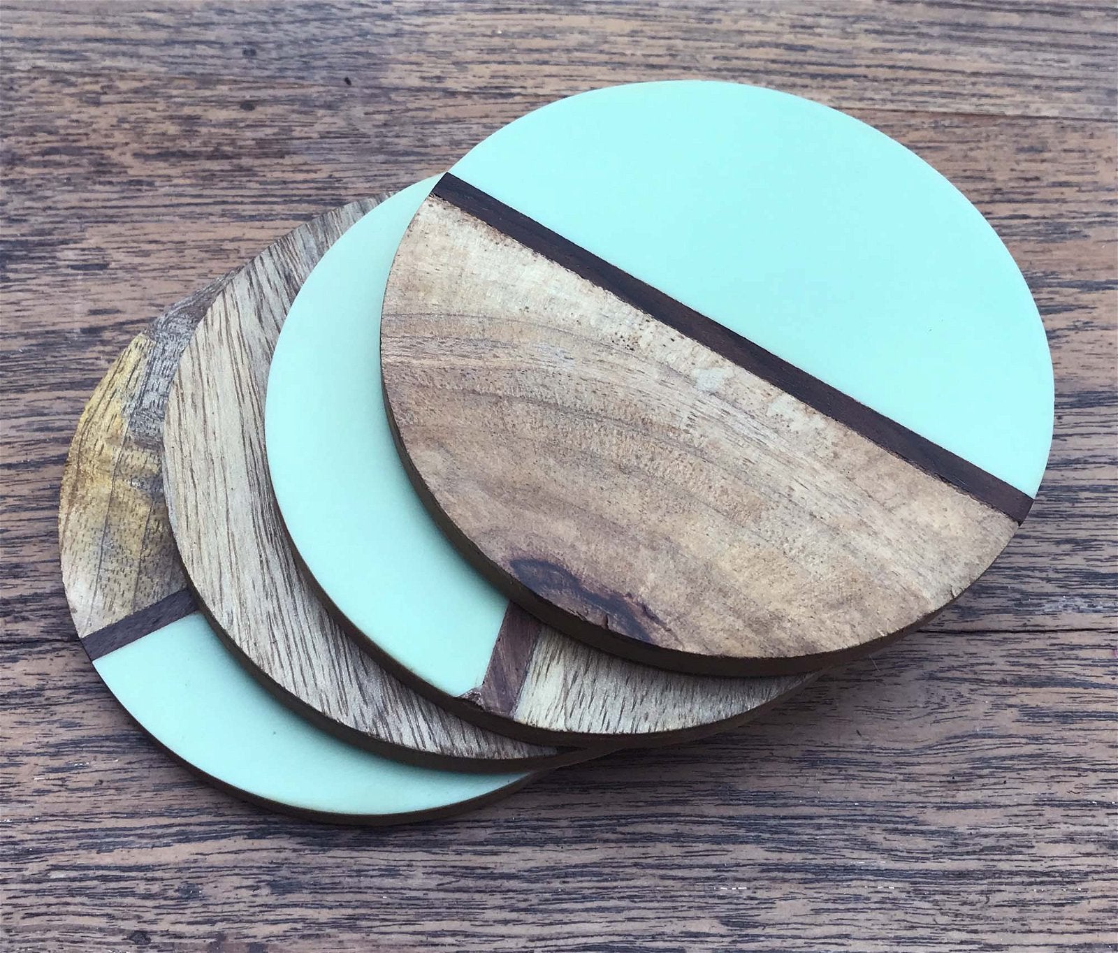 Set Of 4 Round Two Toned Wooden Coasters - Green