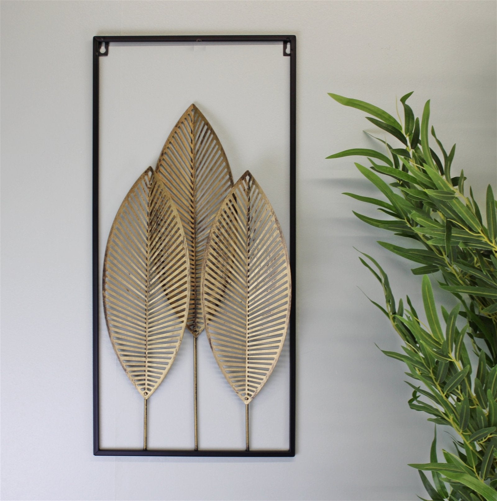 Three Leaf Metal Wall Hanging Ornament