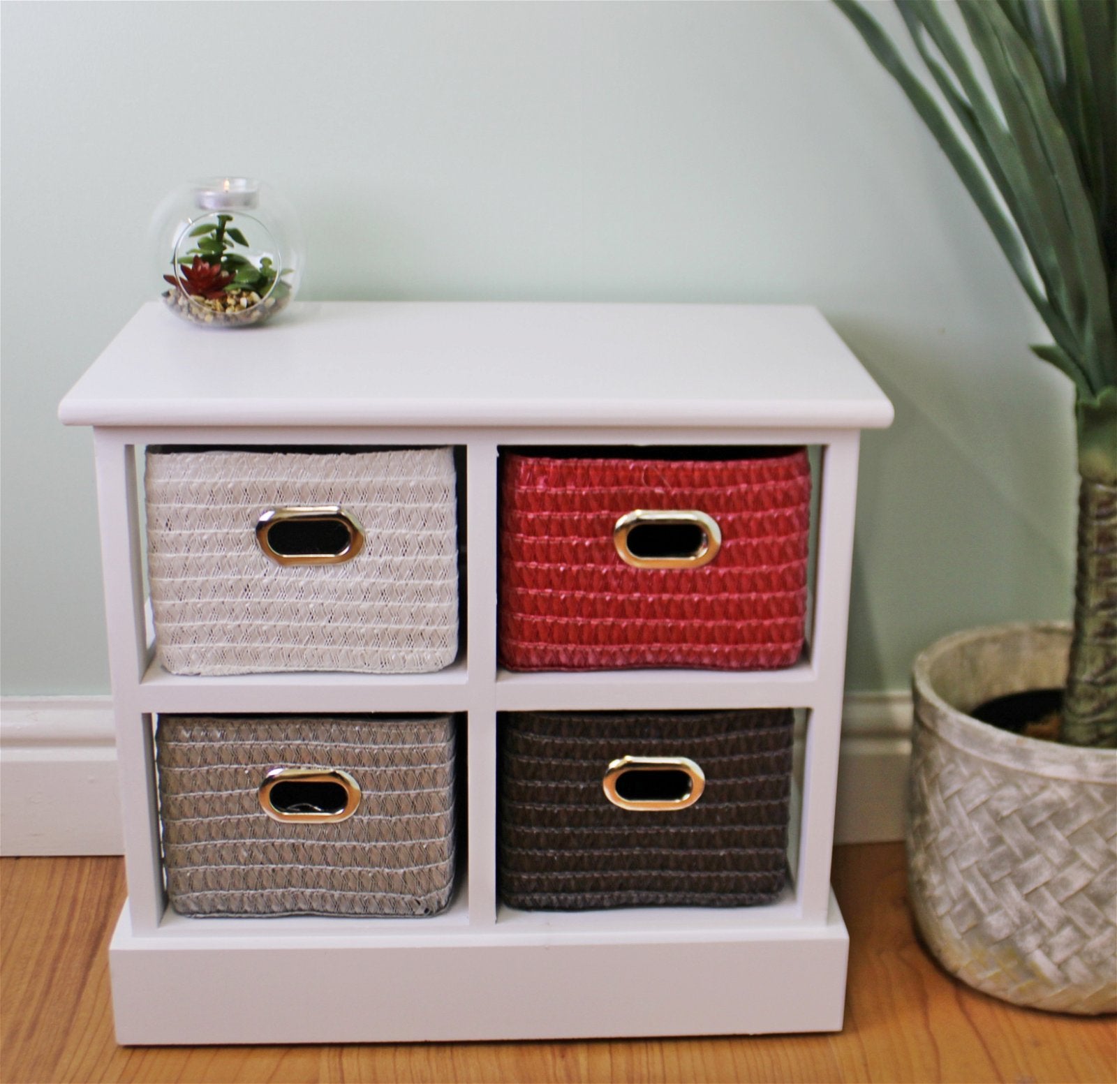 Small Storage Unit With 4 Multicoloured Baskets