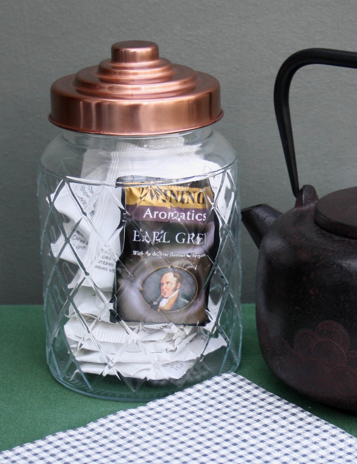 Round Glass Jar With Copper Lid - 7 Inch