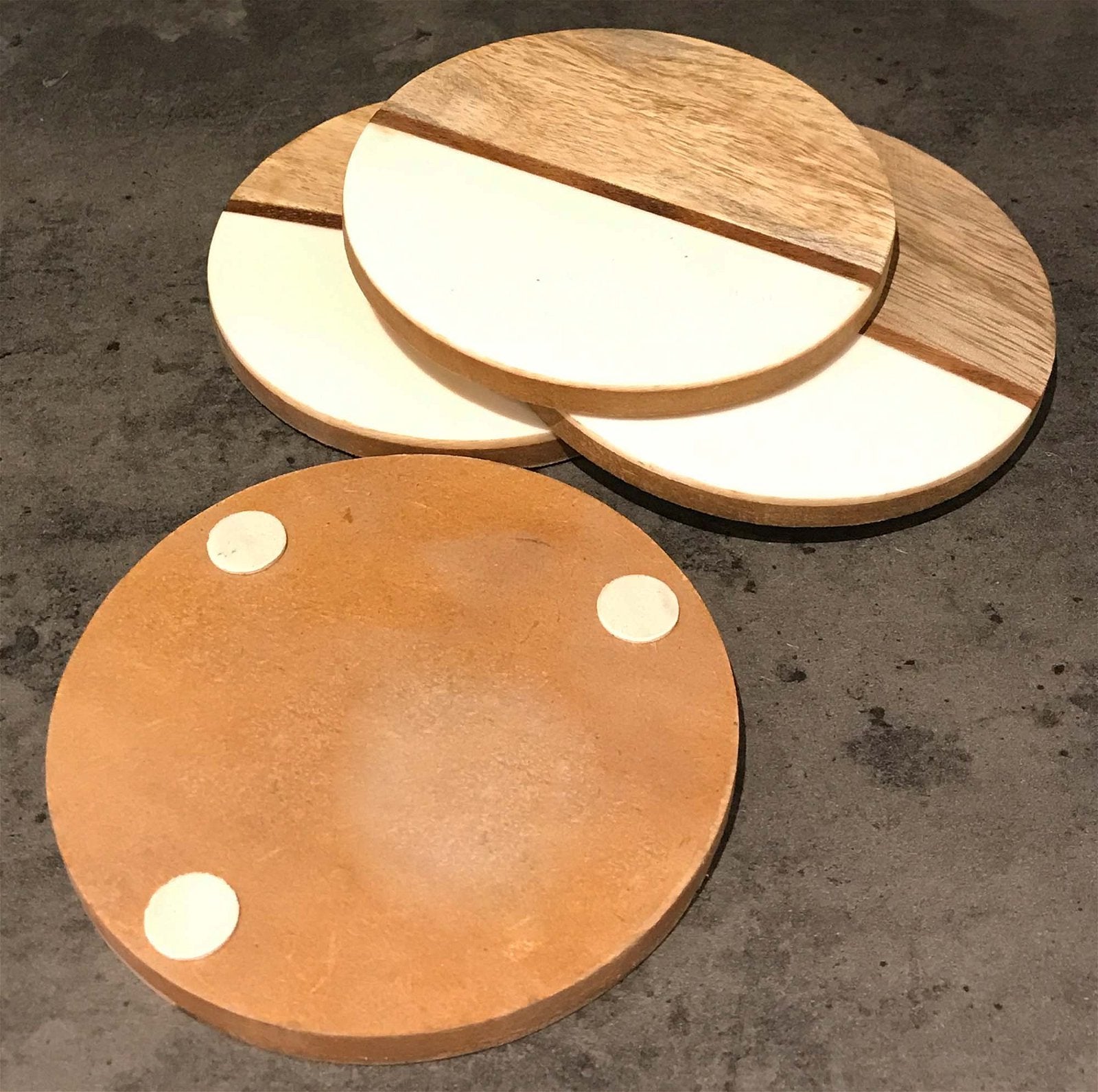 Set Of 4 Round Two Toned Wooden Coasters - White
