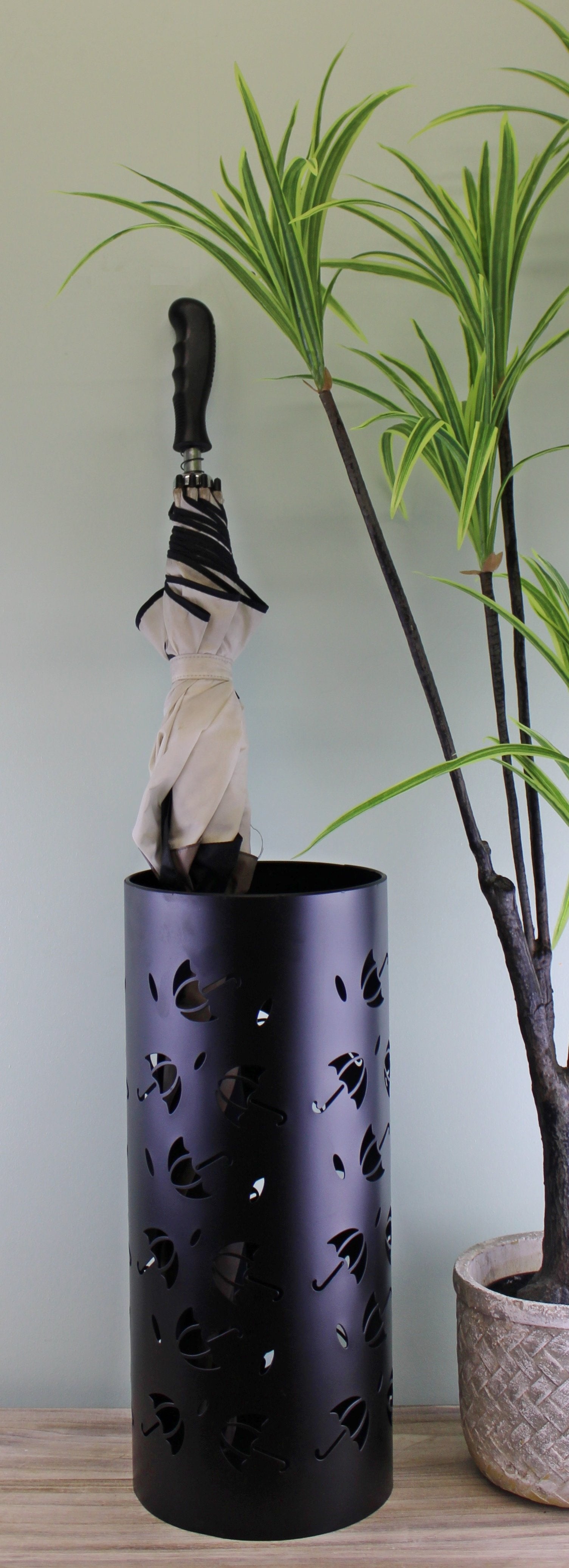 Black Metal Cut Out Umbrella Design Umbrella Stand