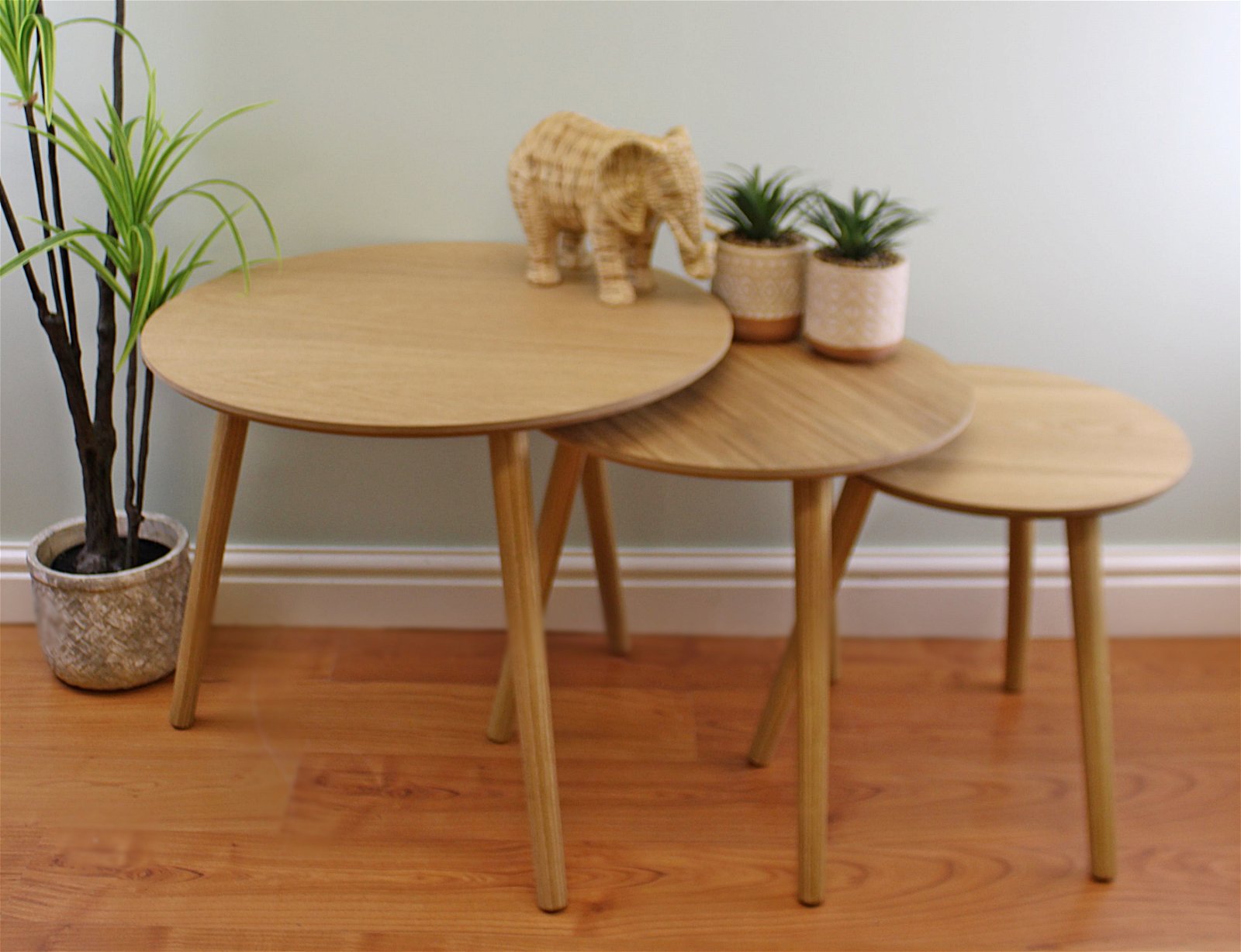 Set of 3 Round Nest Of Tables, Wooden Finish