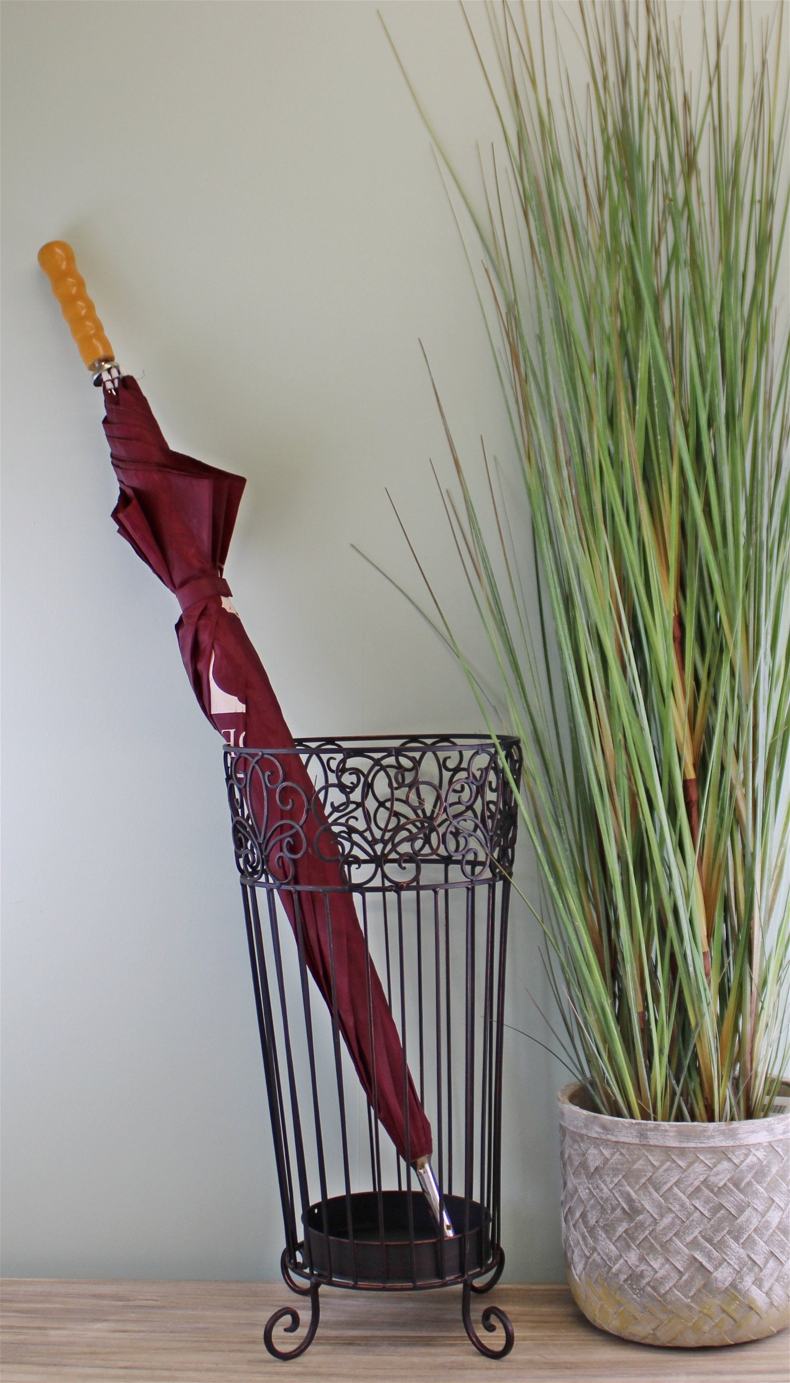Black and Gold Metal Umbrella Stand
