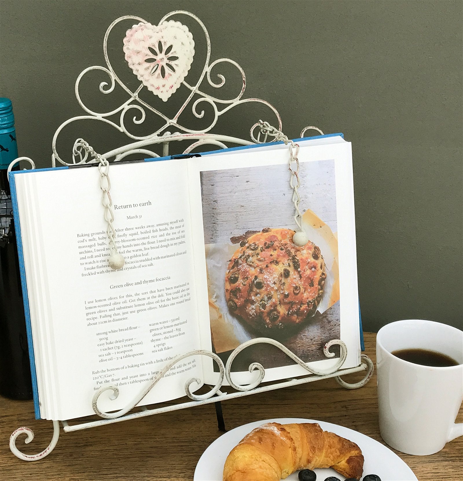 Cream Heart Cookery Book Holder